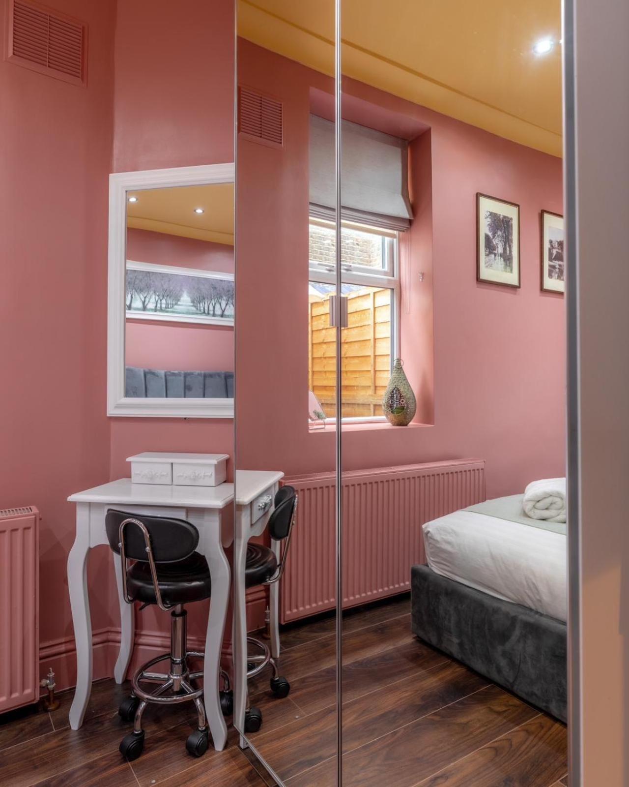 Stylish 2 Bedrooms Flat Sleeps 6 & Garden London Zone 2 Cls Central Exterior photo
