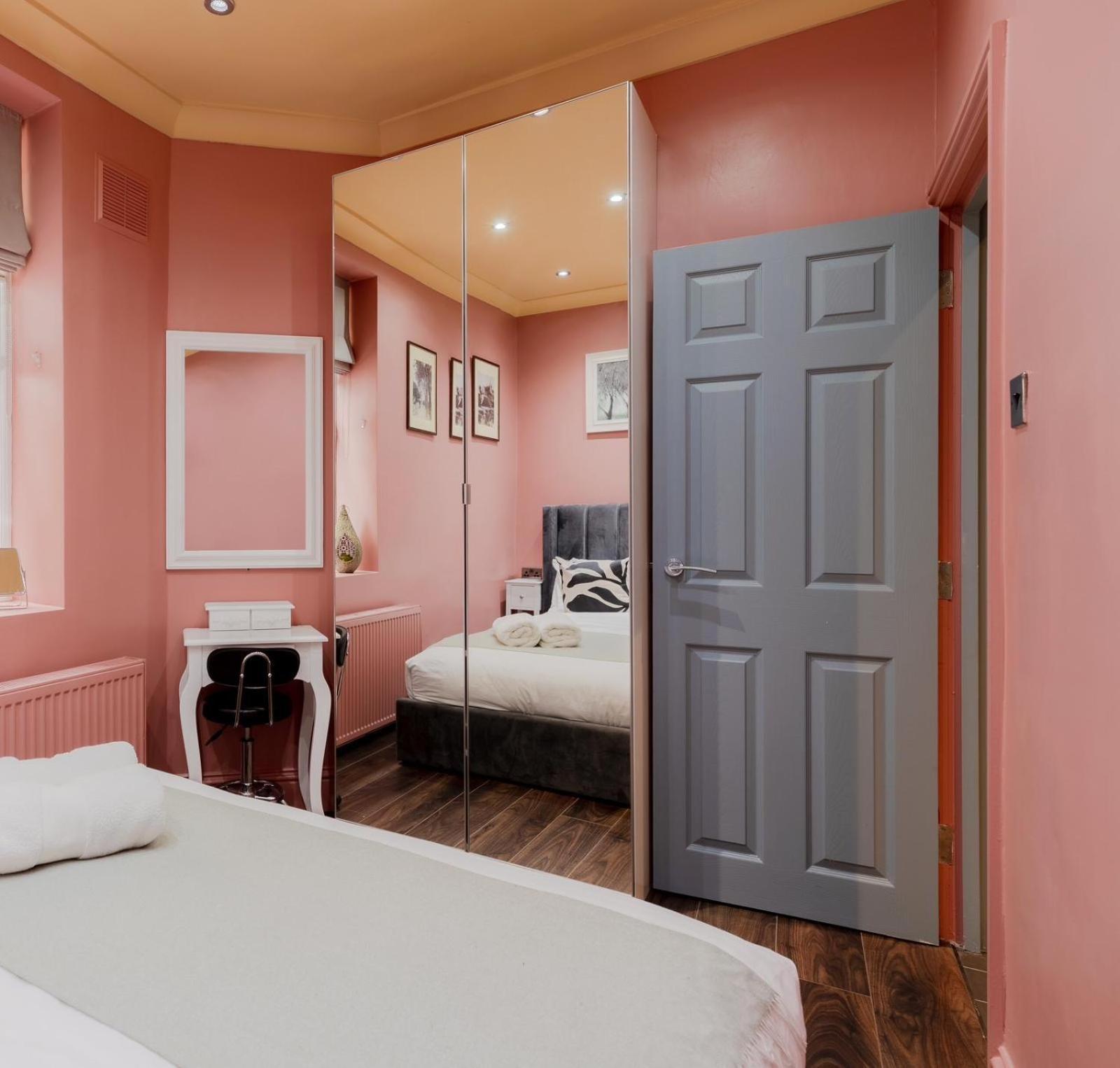 Stylish 2 Bedrooms Flat Sleeps 6 & Garden London Zone 2 Cls Central Exterior photo